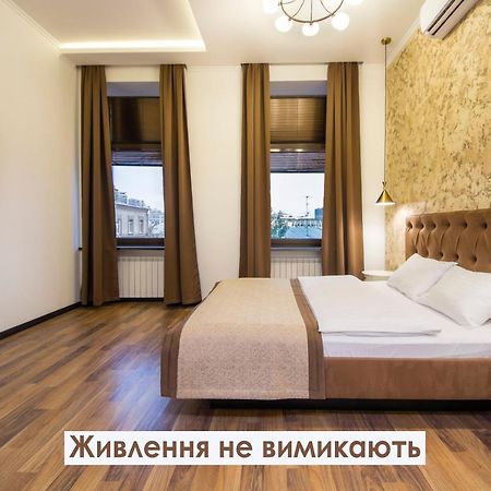 Apartments On Ploshcha Ukrainskykh Heroiv 基輔 外观 照片