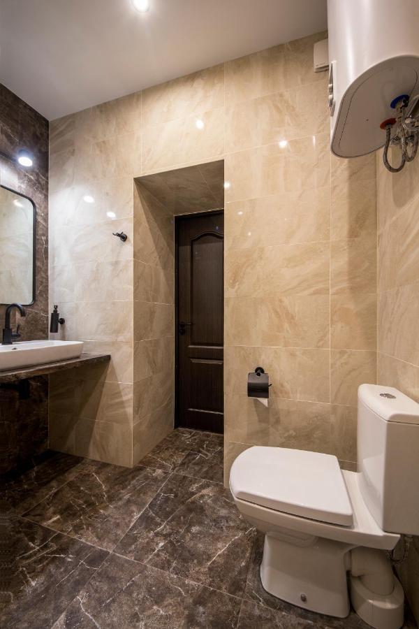 Apartments On Ploshcha Ukrainskykh Heroiv 基輔 外观 照片