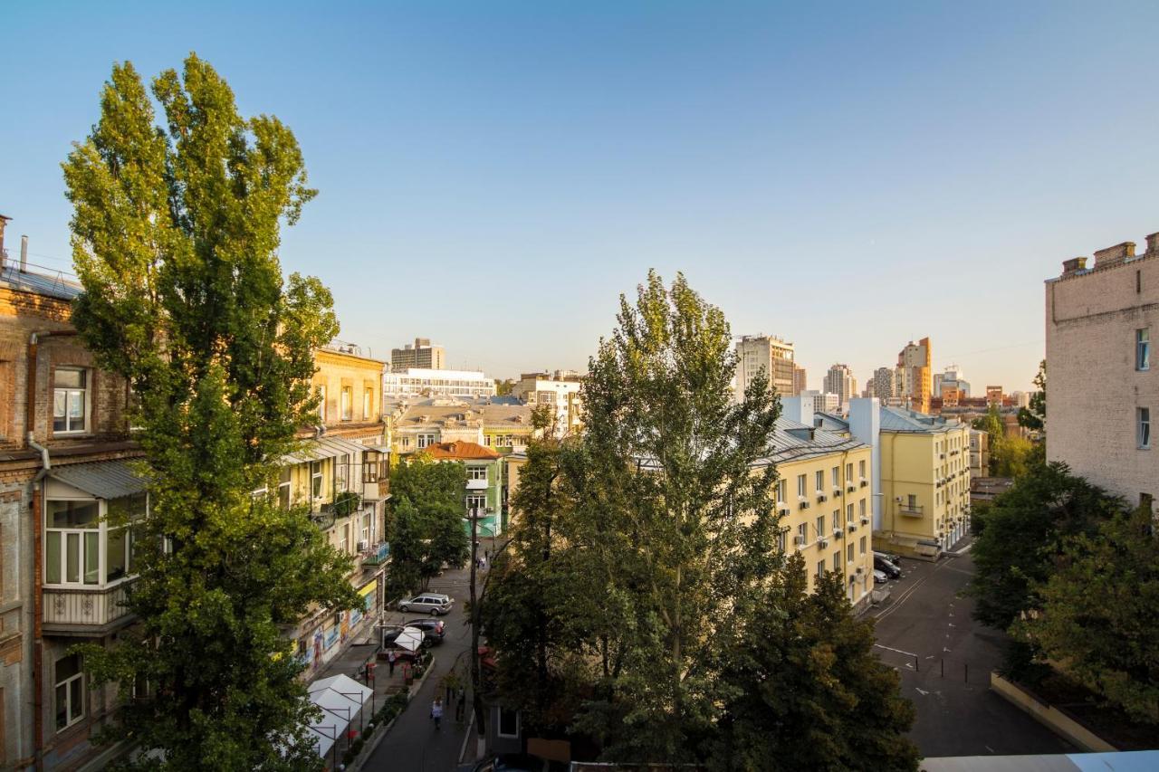 Apartments On Ploshcha Ukrainskykh Heroiv 基輔 外观 照片